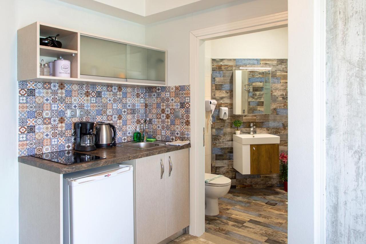 Elimia Suites & Studios Makrýgialos Eksteriør bilde